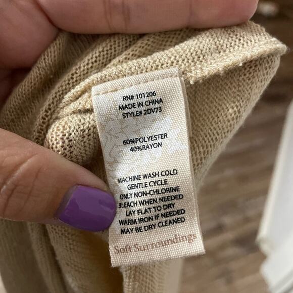 Soft Surroundings Cold Shoulder Mixed Media L Shiny Glitter Effect - Picture 10 of 10